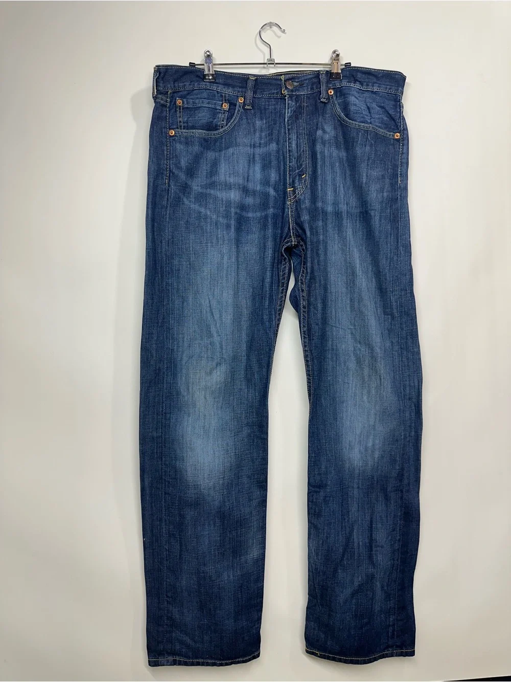 Levi’s 505 Men’s Jeans 36x32 Regular Fit Straight Leg Medium Wash Blue Denim